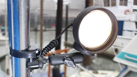 LED SPOTLIGHT W/TOUGH-CLAW™ MOUNT