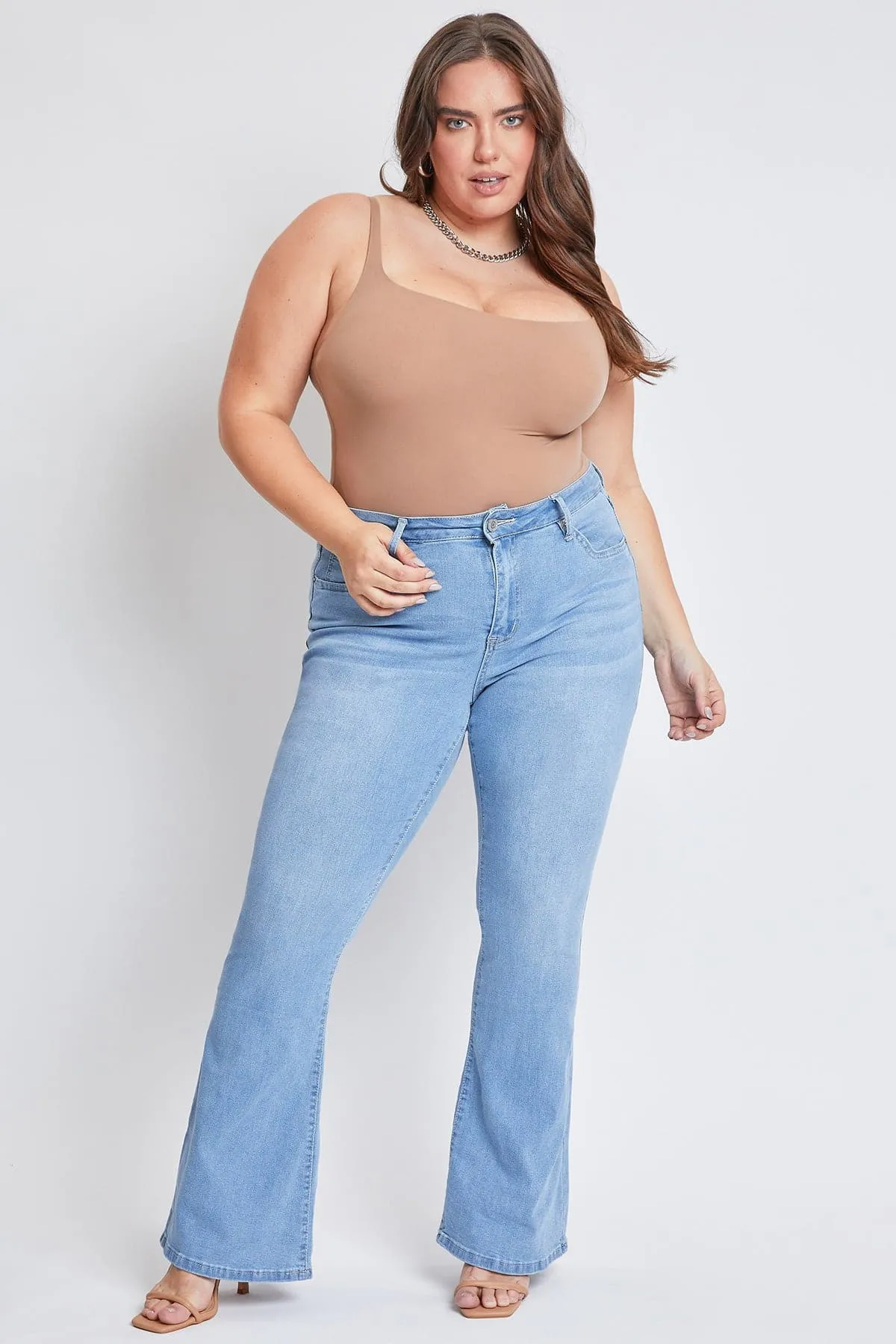 Women's  Plus Size Basic Flare Jeans