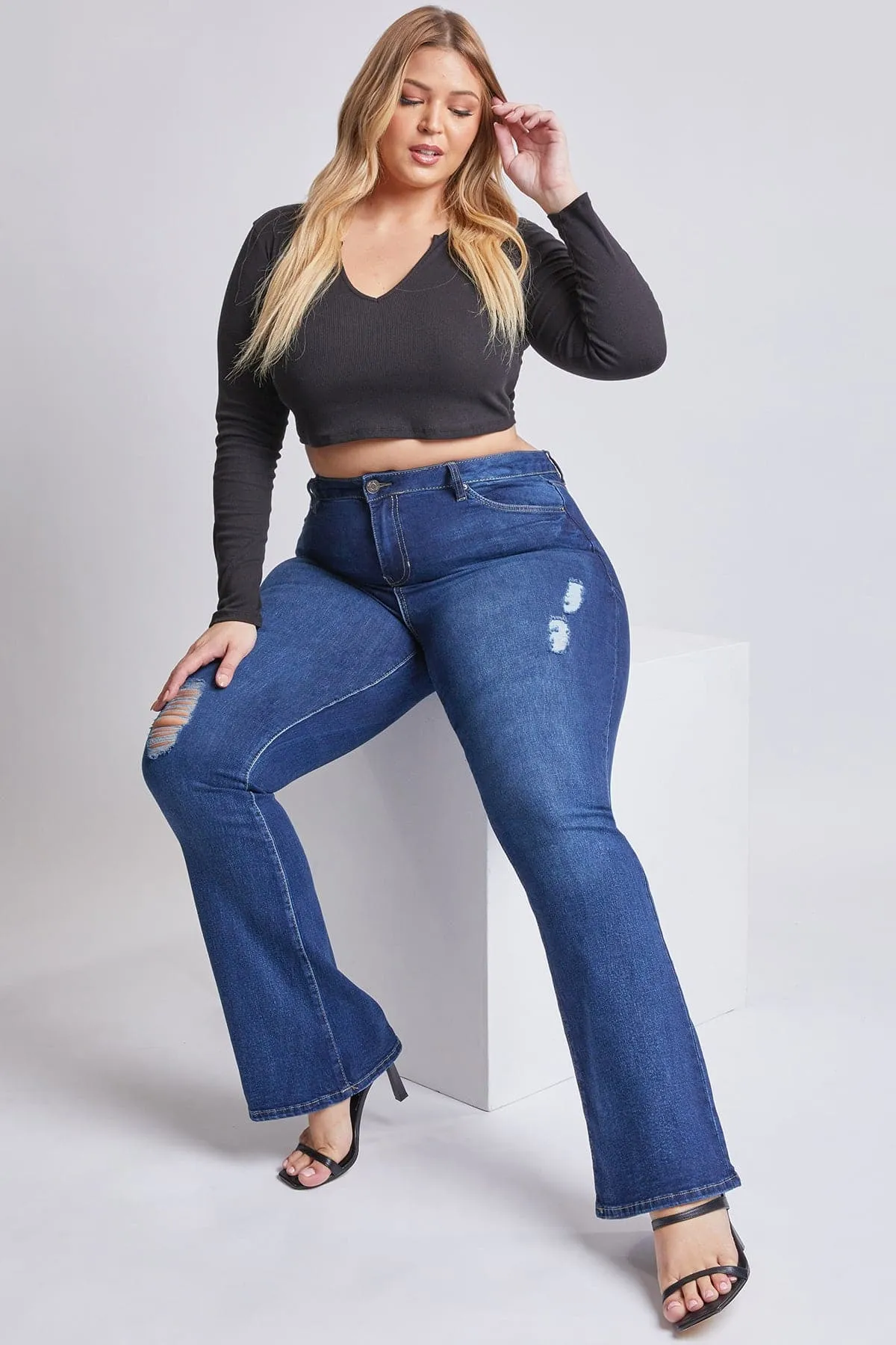 Women's  Plus Size Basic Flare Jeans