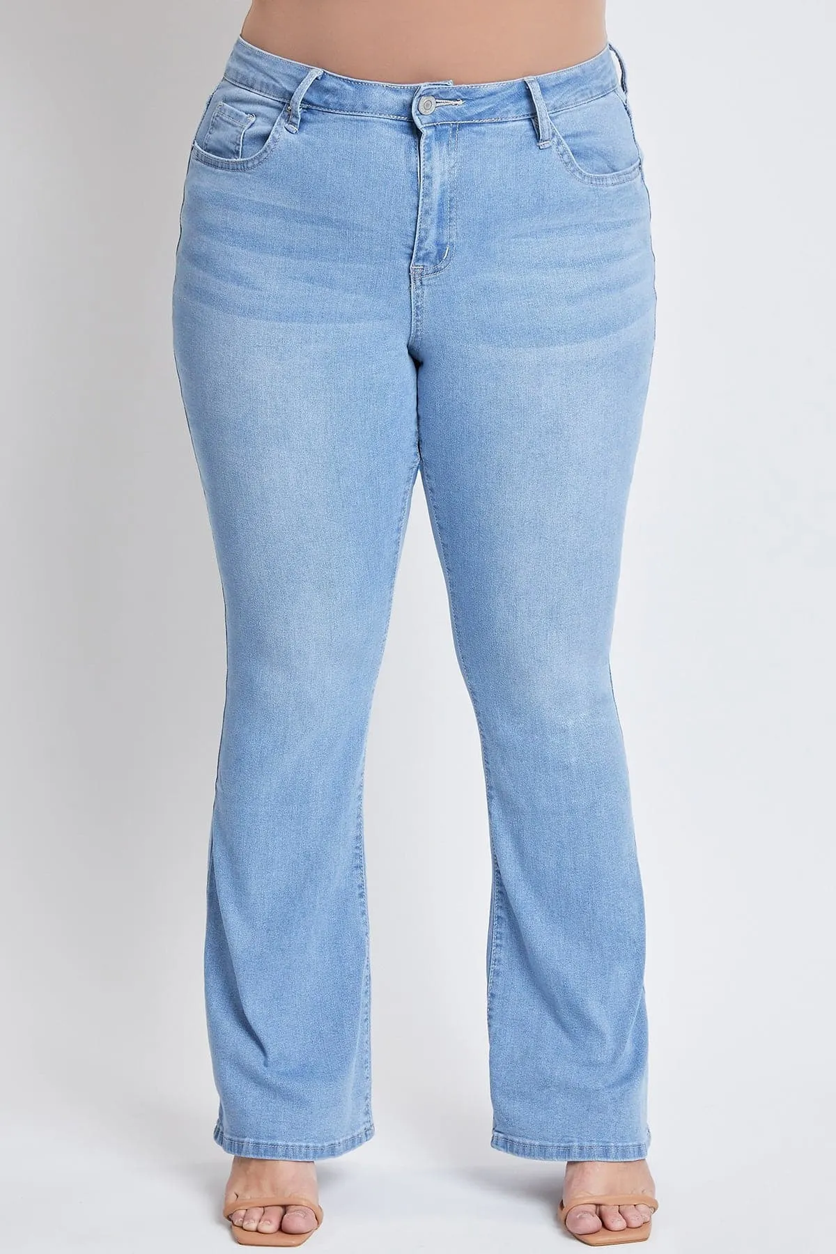 Women's  Plus Size Basic Flare Jeans